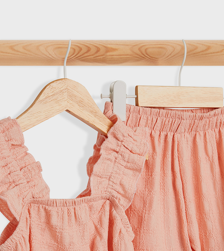 Textured Sleeveless Clothing Set