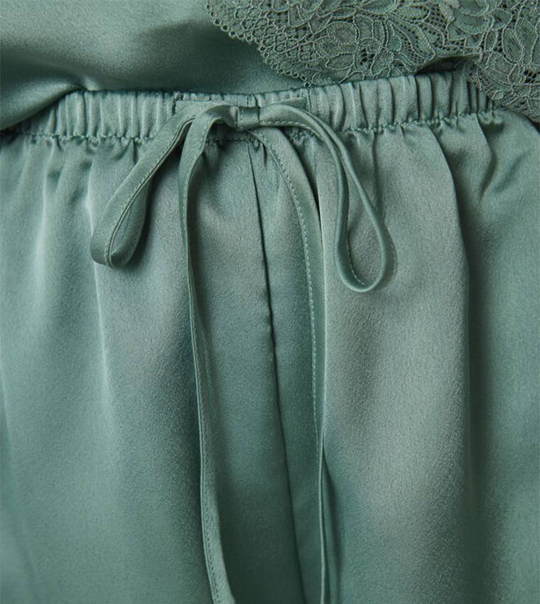 Satin Lace Detail Shorty Pyjama Set