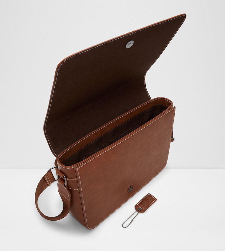 WIGOAND Logo Detail Messenger Bag