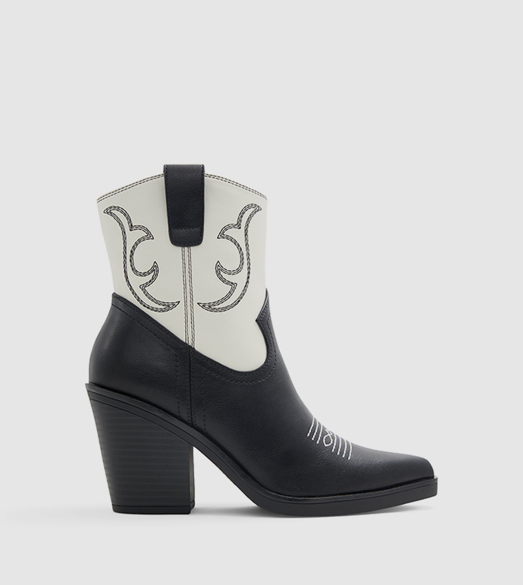 Color block ankle boots top