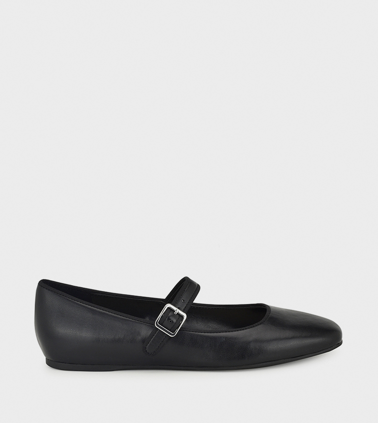 Buy Nine West LILOWP Square Toe Mary Jane Shoes In Black | 6thStreet Qatar