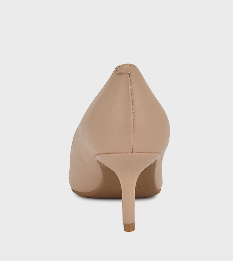 ARIAL Pointed Toe Pumps