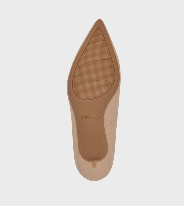 ARIAL Pointed Toe Pumps
