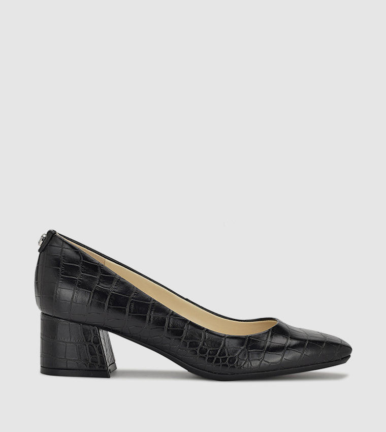 CLOE9X93 Textured Square Toe Block Pumps