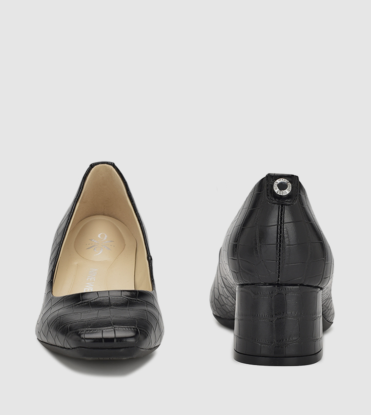 CLOE9X93 Textured Square Toe Block Pumps