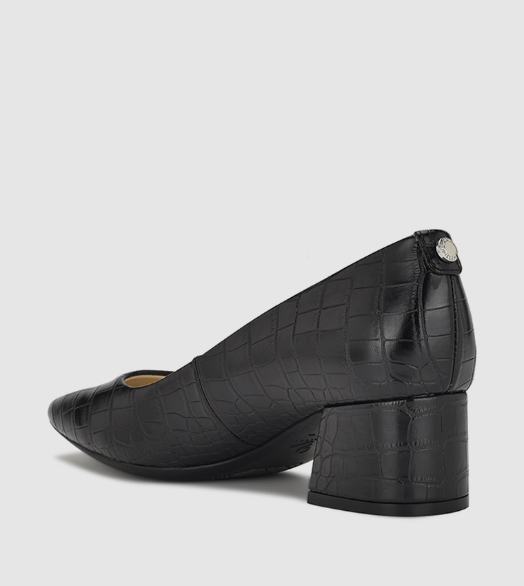 CLOE9X93 Textured Square Toe Block Pumps