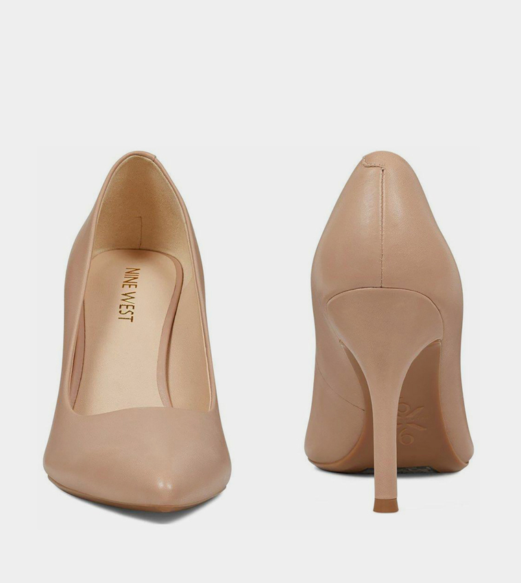 FIFTH Pointed Toe Heel Pumps