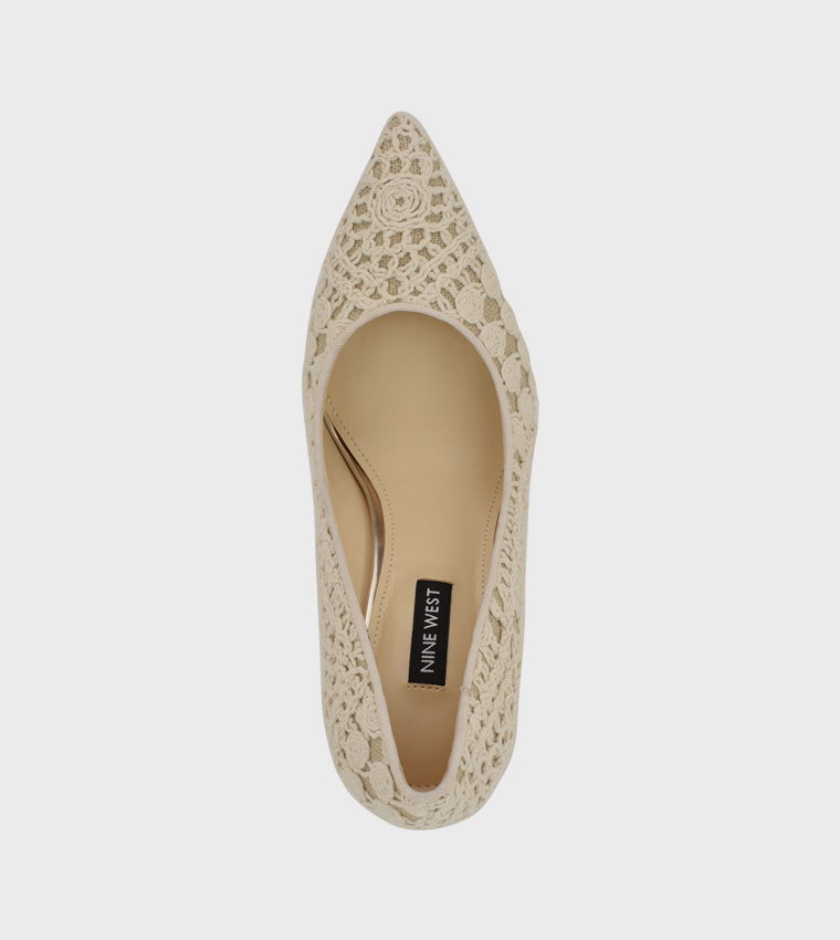 FRESH Embroidered Heel Pumps