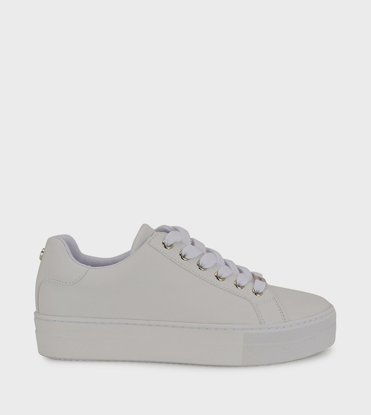 GATSPY Lace-Up Sneakers