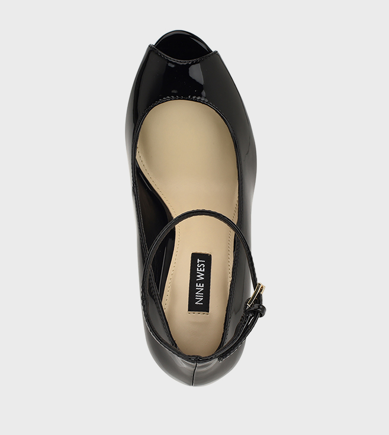 HINKO Glossy Ankle Strap Pumps
