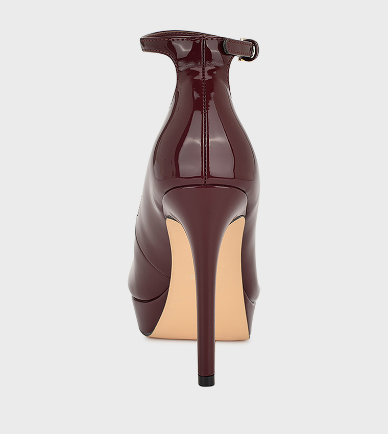 HINKO Glossy Ankle Strap Pumps