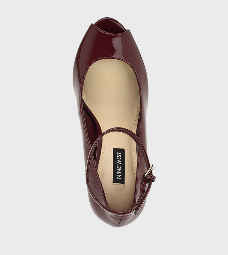 HINKO Glossy Ankle Strap Pumps