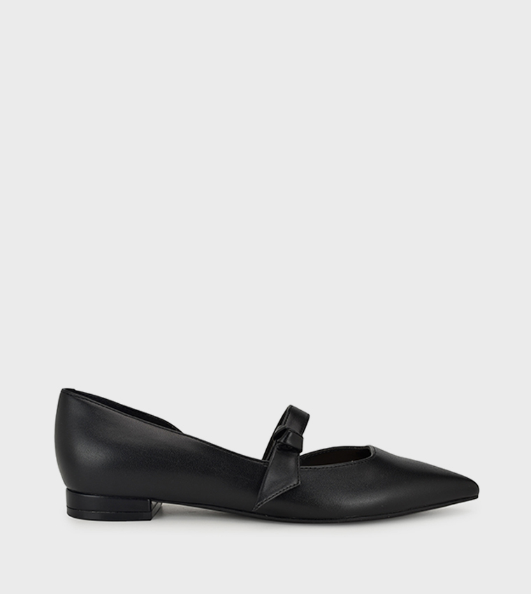 LEEZA Pointed Toe Mary Janes