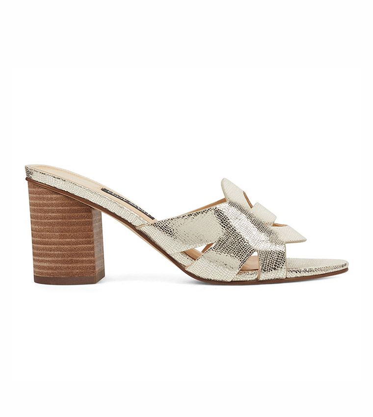 Wnnevaehss20Gold Leather Sandals