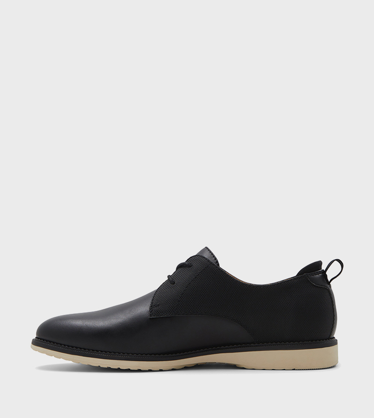 WOLFE Lace-Up Derby Shoes