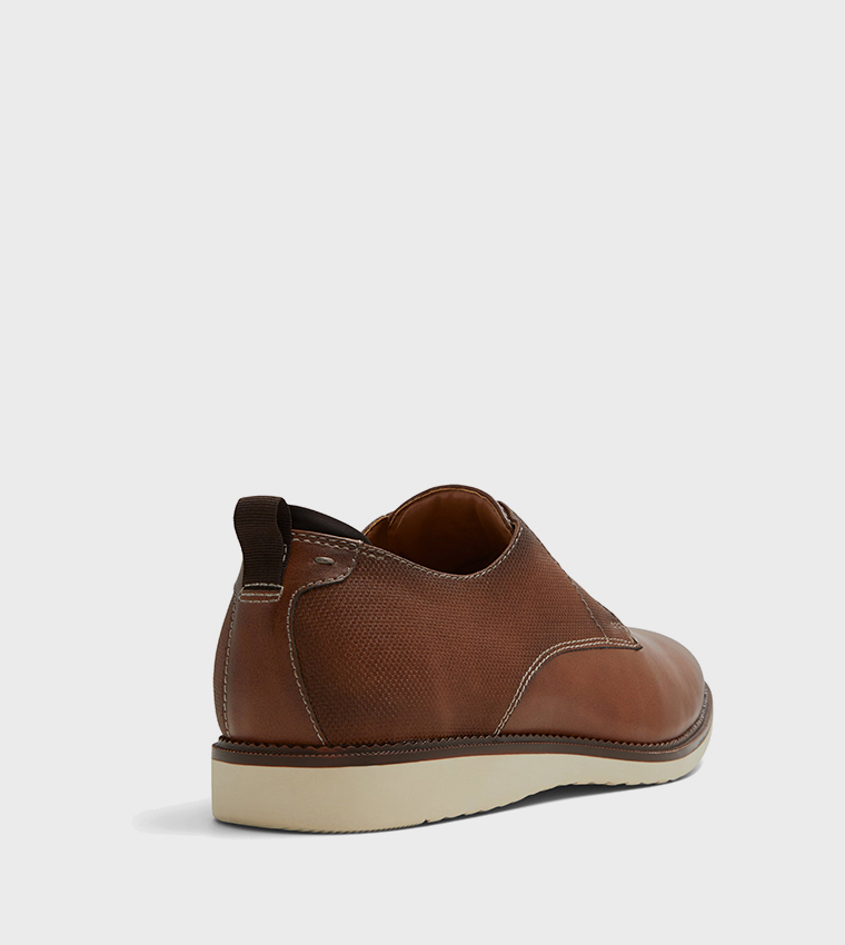 WOLFE Lace-Up Derby Shoes
