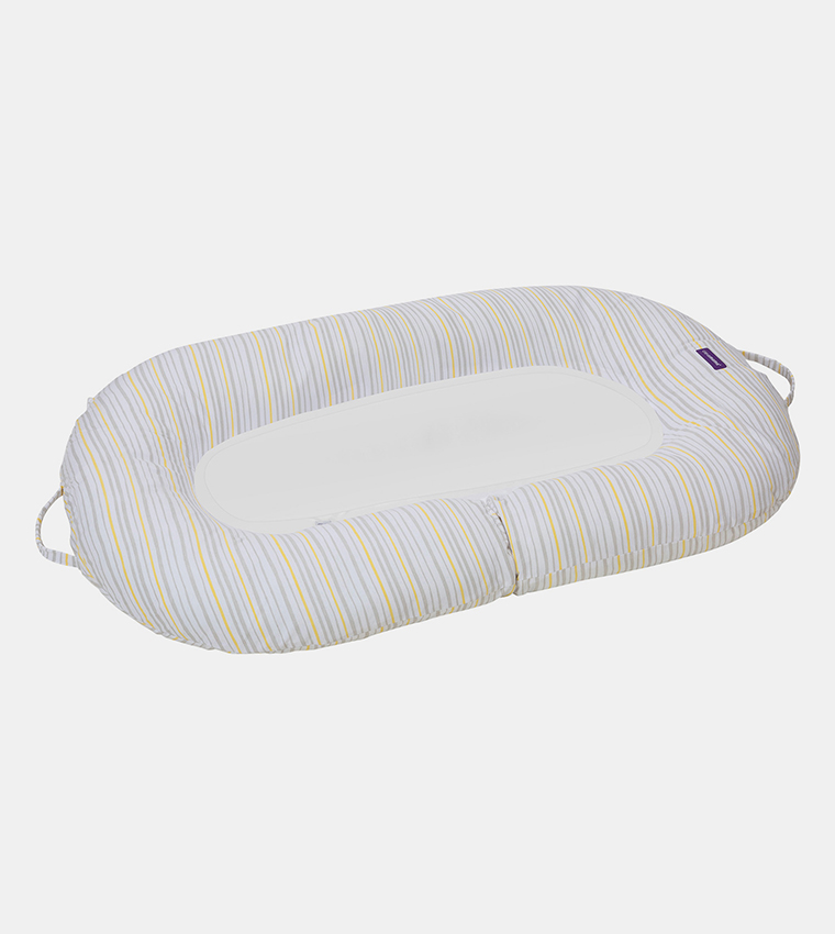 Mum2Me Maternity Pillow and Baby Pod