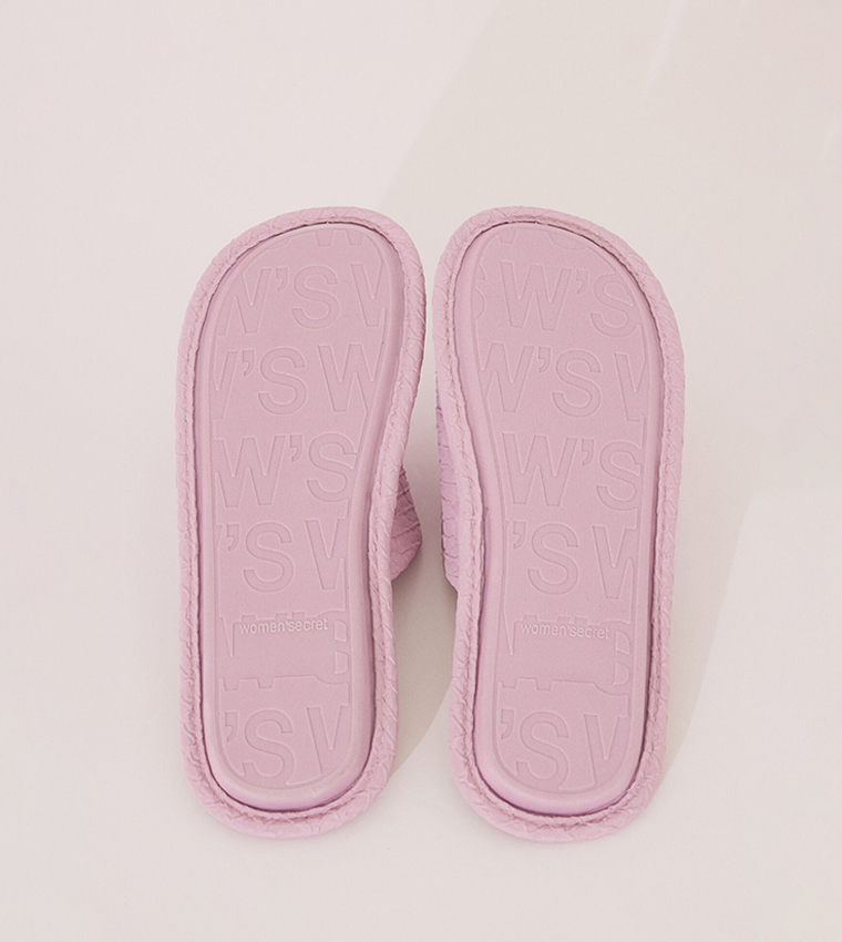 Textured Bedroom Slippers