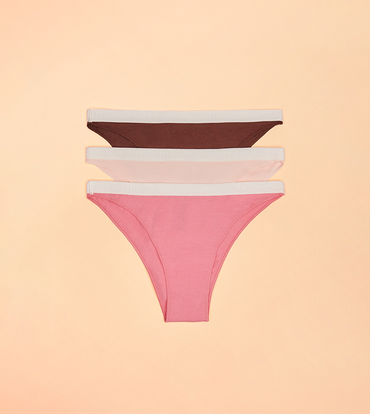 مجموعة من ثلاثة سراويل داخلية برازيلية