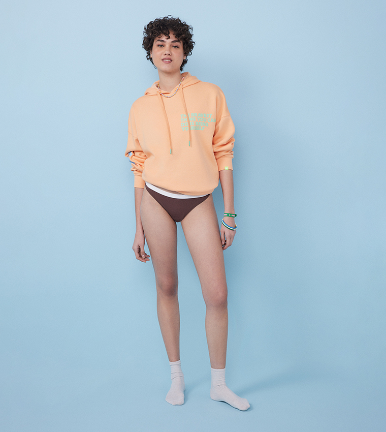 مجموعة من ثلاثة سراويل داخلية برازيلية