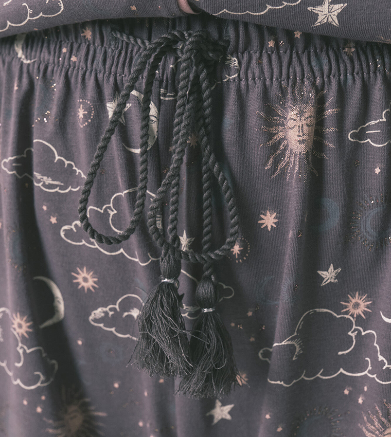 طقم بيجاما بطبعة وكم قصير