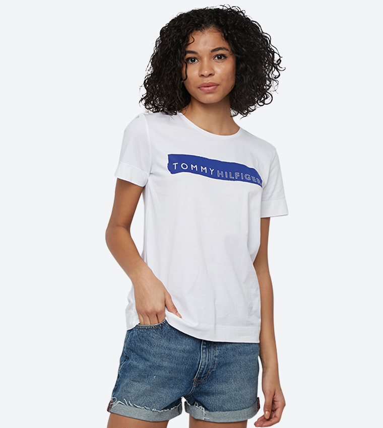 Buy Tommy Hilfiger Billie Round Neck Short Sleeve T Shirt White In White 6thStreet Kuwait