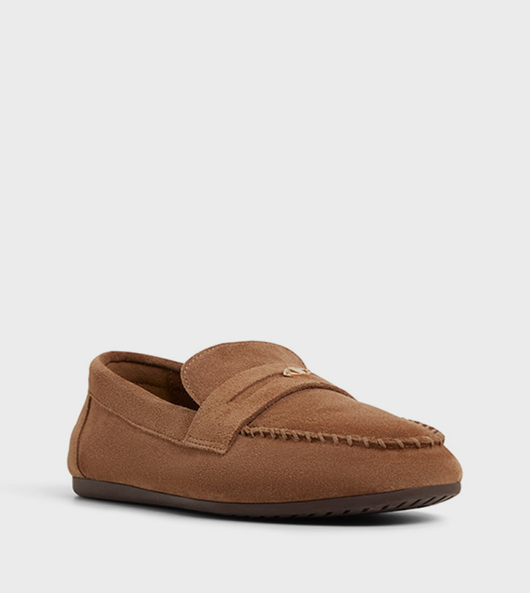 WYLAENA Textured Loafers