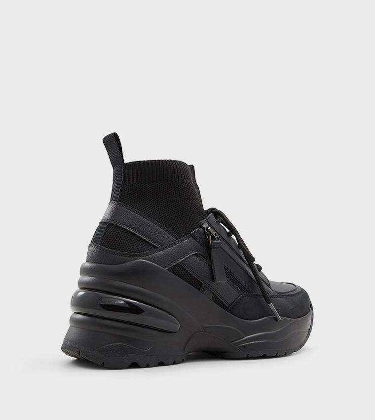 WYSTERIA Round Toe High Top Sneakers