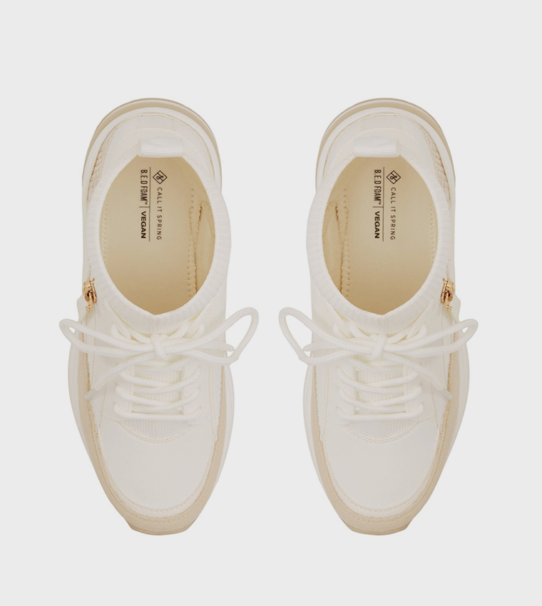WYSTERIA Round Toe High Top Sneakers
