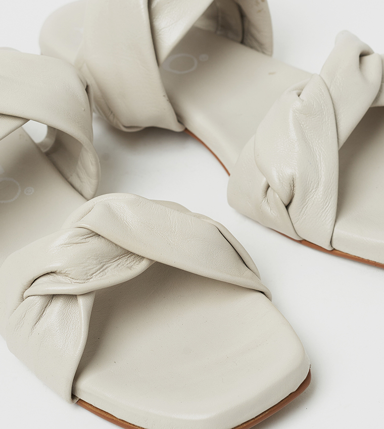 CARLOS Open Toe Flat Sandals