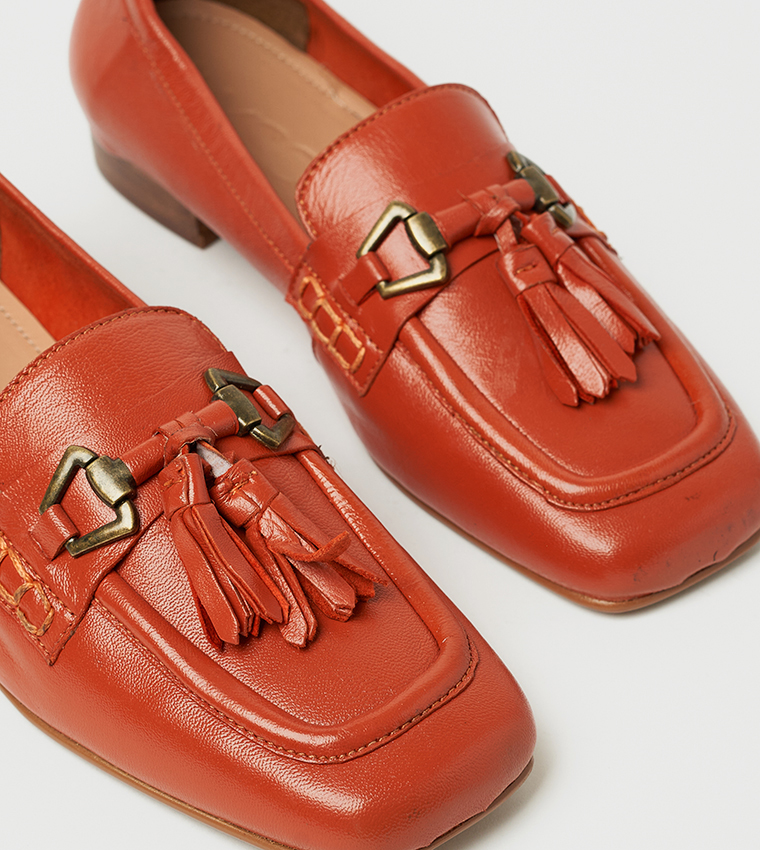 حذاء ميدو لوفر منقوش  