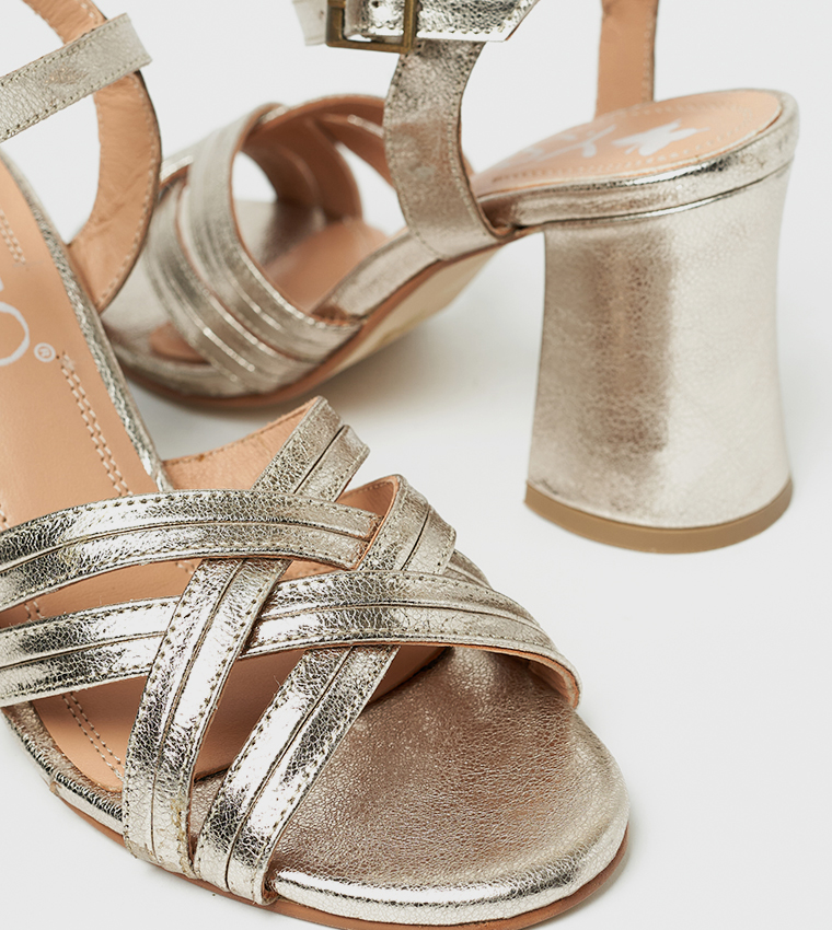 KEIF Criss-Cross Strap Heel Sandals