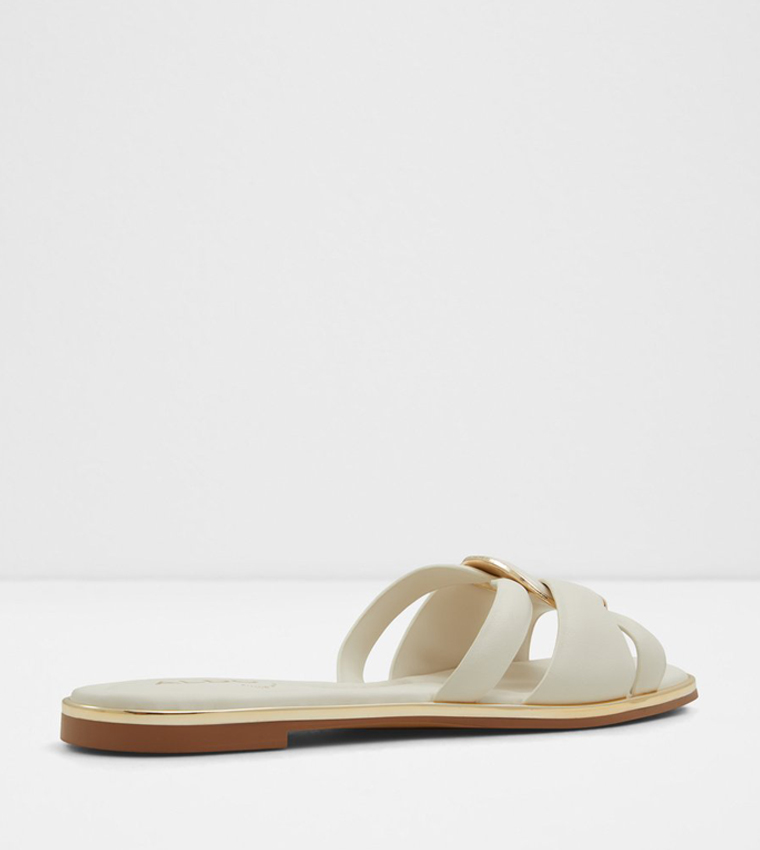 YESENIA Accessory Detail Flat Sandals