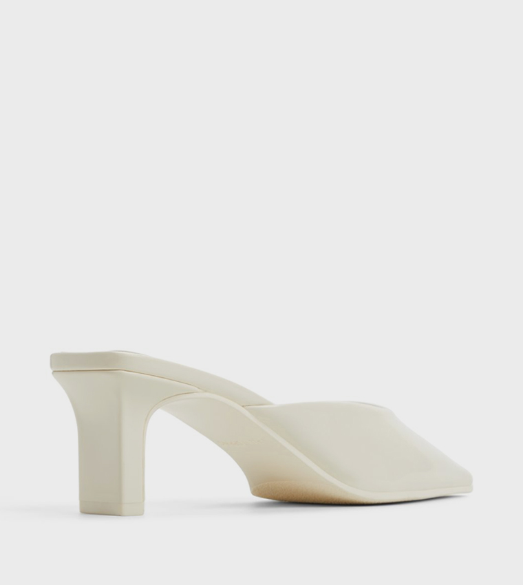 ZAHRAA Glossy Mule Pumps
