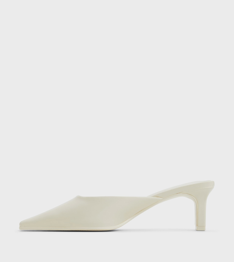 ZAHRAA Glossy Mule Pumps