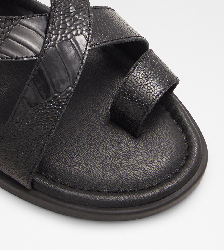ZAINO Textured Fisherman Sandals