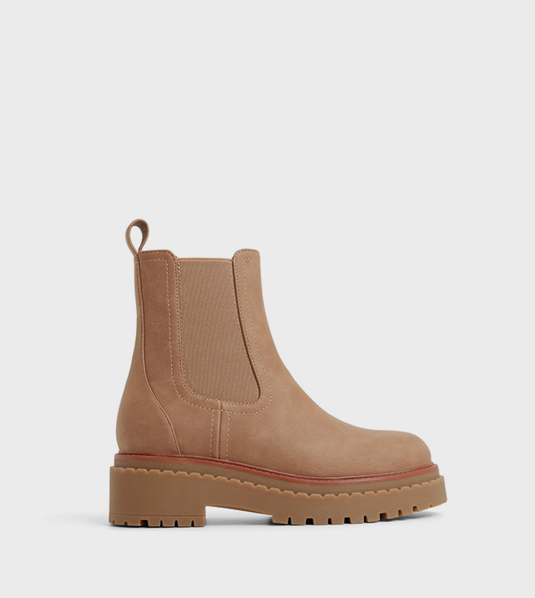 ZAYRA Chunky Chelsea Boots