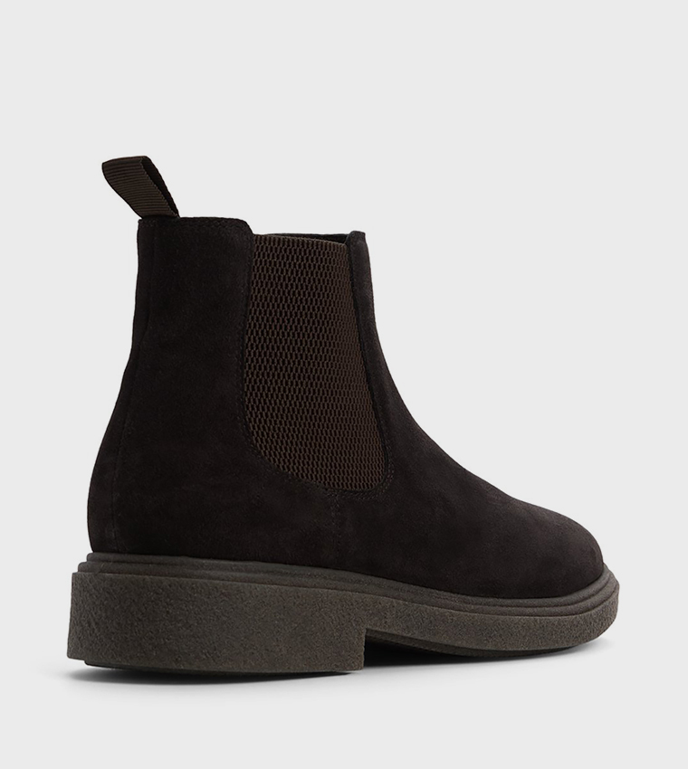 بوت تشيلسي بمقدمة دائرية