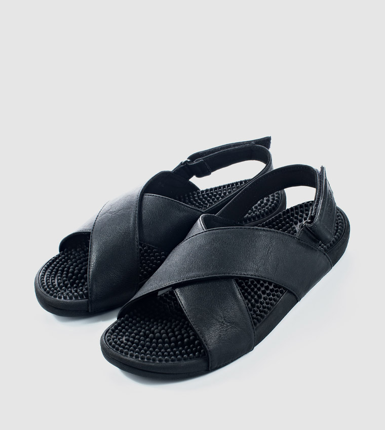 Buy Kenkoh Zen Leather Sandal In Black | 6thStreet Saudi Arabia